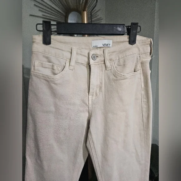 VERVET Winter White Mid Rise Crop Frayed Hem Straight Jeans. Size 25 - Picture 10 of 16